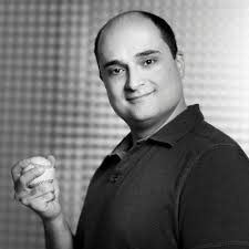 Peter Bean's Instagram, Twitter & Facebook