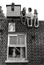 Nudes With Views - Photographs of Swinging London c. 1968 - Flashbak