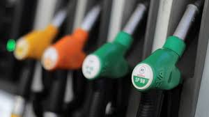 Depuis l'annonce du déconfinement à partir du 11 mai, beaucoup de français se sont mis à confectionner leur propre masque antiviral. Des Grandes Surfaces Vendent Le Carburant A Prix Coutant L Express Votre Argent