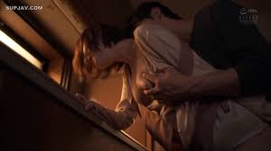 凌云on X: RionaHirose 広瀬りおな广濑里绪菜JAV ADN-384  广濑是我刚开始经常跟三宫椿弄混的一个女优，她的面容跟三宫很像，不过三宫的胴体更加的丰腴诱惑，但演技方面，广濑要好许多。  t.coD1xpWq4zpD  X