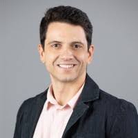 1400+ "Vuolo" profiles