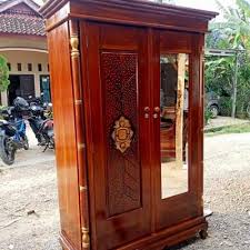 Jika ingin mengganti bahan kayu kruing dengan kayu lainnya seperti kusen jati atau kusen. Lemari 2 Pintu Kayu Jati Duniajatiku