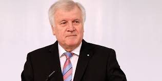 Die erste ehe von horst seehofer bestand von 1974 bis 1982. Minister Seehofer We Will Strip Of Refugee Status Syrians Holidaying In Syria
