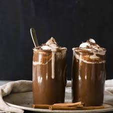 Chocolat Chaud Au Lait D Amandes Et Banane K Pour Katrine Yummy Food Dessert Desserts Healthy Desserts Easy