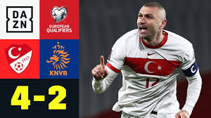 Veja mais ideias sobre memes em portugues, memes, memes kpop. Yilmaz Turned Up Dreierpack Erledigt Holland Turkei Niederlande 4 2 Wm Quali Dazn Youtube