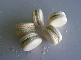 Macarons A La Vanille De Pierre Herme La Cuisine De Thomas Macaron Vanille Recette Macaron Macaron