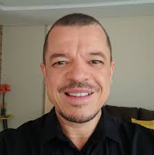 DEUS TIRA DO FUNDO DO POÇO