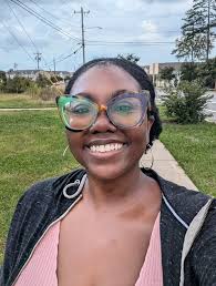 🚩 This was a scam. A few of you interacted with the account, hoping nobody  gave any private info. I don't know if it's the holiday or what but we've  had a