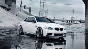White Bmw Wallpapers Top Free White Bmw Backgrounds Wallpaperaccess