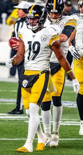 Discover the most famous people for each of the most popular first names starting with the letter l Juju Smith Schuster Wikipedia