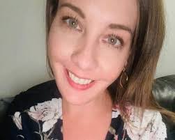 Kimberly Nunes's Instagram, Twitter & Facebook