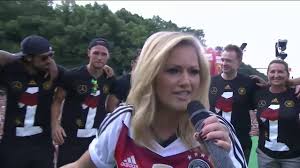 Show von «hello again» ihren song «atemlos durch die nacht». Download Deutschland Argentinien 1 0 13 07 2014 Finale Helene Fischer Atemlos Daily Movies Hub