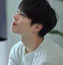 Park bo gum showcases the charm of the boy who entered the fairy tale of wonderland by using various graphic items with letters and animal motifs. Smile Profile Park Bo Gum My Park