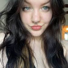 Jade Howell (jadealyssahowell)