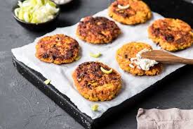 Schnelle Karotten Lauch Puffer Glutenfrei Und Vegan Rezept In 2020 Lebensmittel Essen Karotten Essen