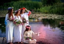 У древних славян иван купала был праздник солнца, зрелости лета и зеленого покоса. Ivan Kupala V 2021 Godu Kakogo Chisla Tradicii Prazdnika