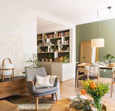 Si buscas un comedor elegante, puedes aplicar colores claros a las paredes y darle todo el glamour a la habitación a través de muebles y accesorios. Como Combinar Diferentes Colores De Pintura En El Salon