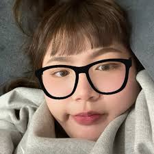 不懂就問脆想請問有織女出國搭飛機時把鉤針帶上飛機織毛線的嗎⋯⋯🥺🥺🥺 搭到韓國大概要3小時，想說在飛機趕一下進度，但怕過不了海關‪( )‬