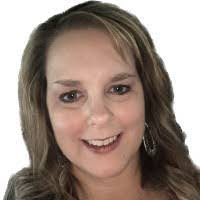 Lena Tabor's Instagram, Twitter & Facebook