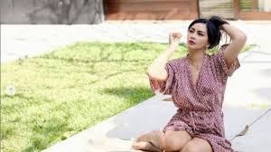 Banyak yang penasaran dengan sosok wanita dengan julukan 'pemersatu bangsa' itu. Profil Mami Sisca Mellyana Selebgram Pemersatu Bangsa Ramai Di Twitter