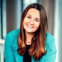 Michelle Cron's Instagram, Twitter & Facebook