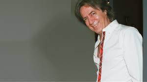 Κώστας τουρνάς) (born 23 september 1949,) is one of the pioneers of modern greek rock. O Kwstas Toyrnas Kai Ta Mystika Ths Aiwnias Nioths