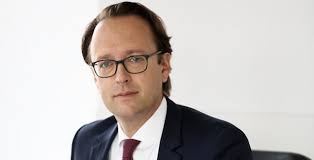 Connect to business partners and find. Kanzleiticker Berenberg Ashurst Linklaters Finance