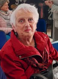 Dankie aan Mercia du Toit vir die pragtige fotos van die "High tea" was  aangebied is deur die VLV-Kleinmond op Vrydagmiddag 23 September 2022. Dit  was 'n skitterende geleentheid wat deel was