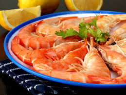 Los langostinos son uno de los frutos del mar más apreciados en la cocina, tanto occidental como cuando se sabe cómo cocer langostinos, no hay límites para los amantes de estos ricos mariscos. Como Cocer Langostinos 2020