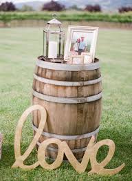 From custom build wine storage to effortless diy wall decor. Country Wedding Ideas 20 Ways To Use Wine Barrels Elegantweddinginvites Com Blog