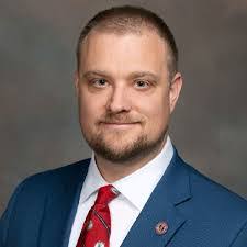 Jonathan Comer's Instagram, Twitter & Facebook