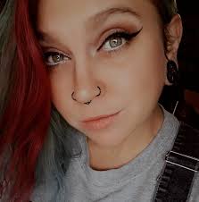 I relate to the movie ratatouille because I too can be controlled by  pūlling my hair