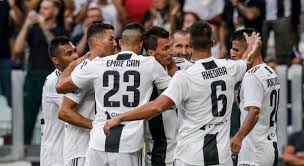 Stasera per la serie a alle 21.45 ci sarà il milan in campo a sassuolo per dare seguito alla striscia di risultati positivi. Champions League Stasera In Tv A Che Ora Iniziano Le Partite E Su Che Canale Vederle Oa Sport