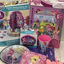 The my little pony canvas party bag comes complete with a thank you note in a clear window pouch adhered to the bag (removeable). My Little Pony Quarantined Party For 8 Pop Party Supply