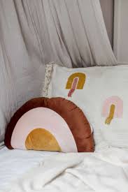 Ikea Hack Diy Regenbogen Riesenkissen Aus Teppichen Ikea Hack Ikea Ikea Kissen