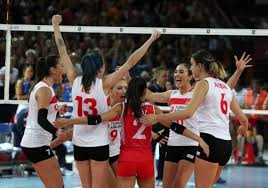 Türkiye voleybol federasyonundan (tvf) yapılan açıklamaya göre, bu yıl milli takım, sırbistan, yunanistan, finlandiya, fransa ve. A Milli Kadin Milli Voleybol Takimi Avrupa 2 Ncisi Oldu Son Dakika Spor