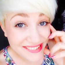 The Siren Sisters|Spotlight On ... Helena-May