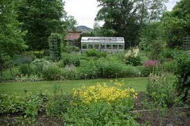 The botanical garden (botanischer garten) is one of two botanical gardens in zurich, both of which are operated by the university of zurich. Botanischer Garten St Gallen