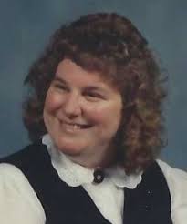 Linda Devall's Instagram, Twitter & Facebook