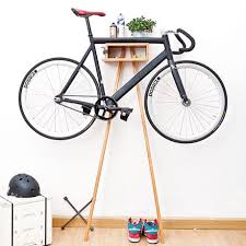 Handmade Shelves For Stuff By Jung Sylt Monoqi Almacenamiento Para Bicicletas Aparcabicicletas Soportes Para Bicicletas
