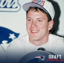 Drew Bledsoe at Washington State dealin' in the snow. Played 3 years at  Wazzu and was the #1 pick in the 1993 NFL draft.