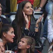 #leon goretzka #mathea fischer #wag #fc bayern #fc bayern münchen #bayernwag. Die Wags Vom Fc Bayern Is Leon Goretzka Single