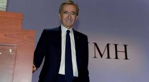 Bernard arnault is currently chairman of the board, managing director, member of the executive committee at lvmh and chairman of the board at groupe christian dior. Jp6a Ynp3lpgnm