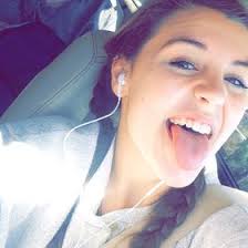 Cassidy Cole (cassidylayne77)