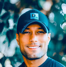 Brenda Pierro's Instagram, Twitter & Facebook