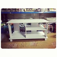 For Sale White T V Table New Price 10 Bd للبيع طاولة تلفزيون مودرن ستايل جديد السعر 10 Bd Tel 33770050 Furniture Loft Bed Decor
