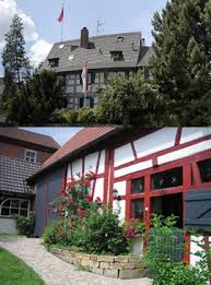Überlegen sie vorab genau, wie die optimale lösung für sie aussehen könnte. Historische Immobilien Burgen Schlosser Villen Kloster Anwesen Von Iim Www Exklusiv Immobilien De