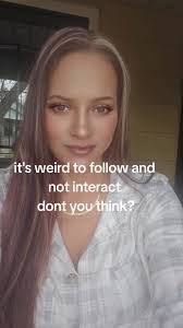 Shannon Beale's Instagram, Twitter & Facebook