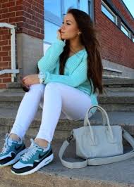 12) pada 1988 juga nike telah membeli cole haan (syarikat kasut wanita dan lelaki) dan ia telah dijual pada 2003. Kasut Nike Wanita 95 Gambar Nike Air Max Max Air Huarachi 90 Bola Keranjang Kecergasan Kufar Roshe Run Dan Tinggi