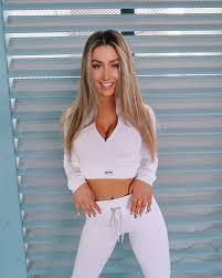 Dani Jackel - Free pics, galleries & more at Babepedia